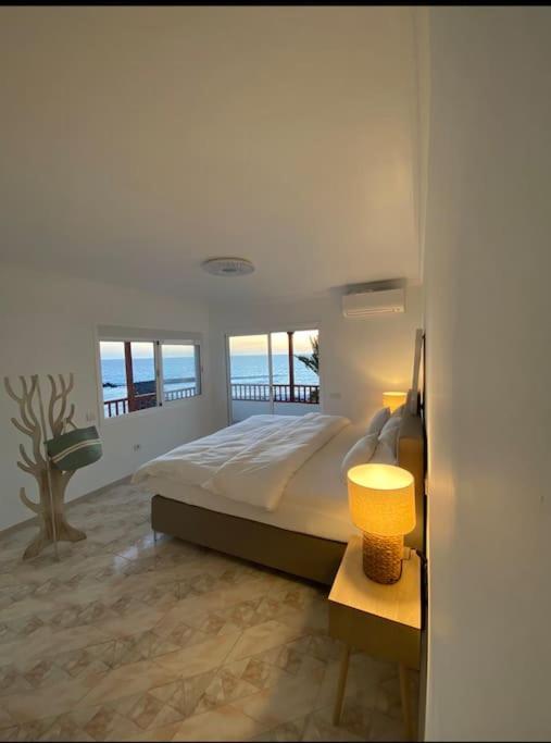 Villa Tranquila, Playa Del Duque 아데제 외부 사진